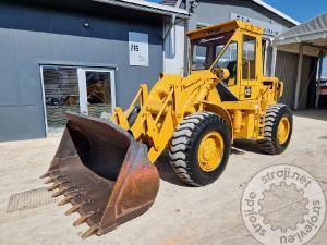 bageri na kotacima caterpillar 950b