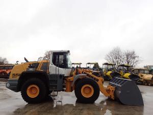 Utovarivači, LIEBHERR L 556 2plus2