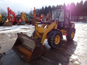 Utovarivači, CATERPILLAR 908 H