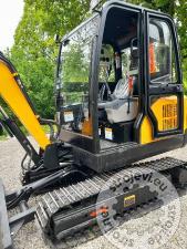 Bageri gusjeničari, KUBOTA 2023