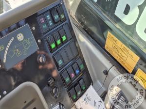 Viličari regalni sa teleskopom, BOBCAT T40170 - 2008 LETNI - 920 UR - 17.4M - 4T - TOP