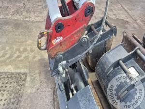 Mini bageri, TAKEUCHI TB225 - 2021 LETNIK - 1365 UR - 3X ŽLICA