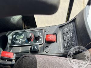 Bageri na kotačima, JCB JS175W - 2019 LETNIK - 6640 UR - STABILIZATORJI