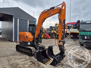 Bageri gusjeničari, DOOSAN DEVELON DX85R - LETNIK 2023 - 3X NOVE ŽLICE
