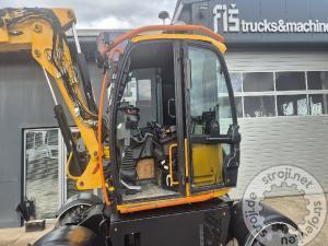 Bageri na kotačima, JCB HYDRADIG 110W - ROTOTILT - LETNIK 2016 - 8120 UR