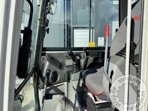 Mini bageri, TAKEUCHI TB240 - POWERTILT - 4X ŽLICA - 2016 LETNIK