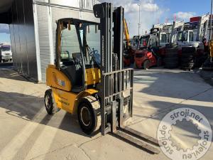 Viličari čeoni, JUNGHEINRICH TFG 545 - 2004 LETNIK - 2505 UR – TRIPLEX