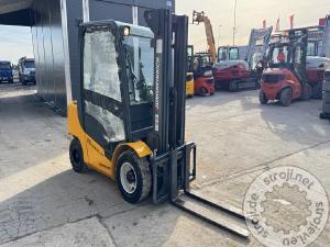 Viličari čeoni, JUNGHEINRICH TFG 430 - 2010 LETNIK - 2100 UR – TRIPLEX