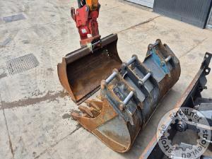 Bageri na kotačima, Ostali DX100W-7 - POWERTILT - 4X ŽLICE - STABILIZATORJI