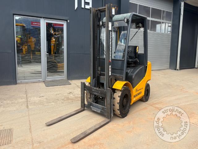 Viličari čeoni, JUNGHEINRICH DFG 430 - 2005 LETNIK - 9620 UR