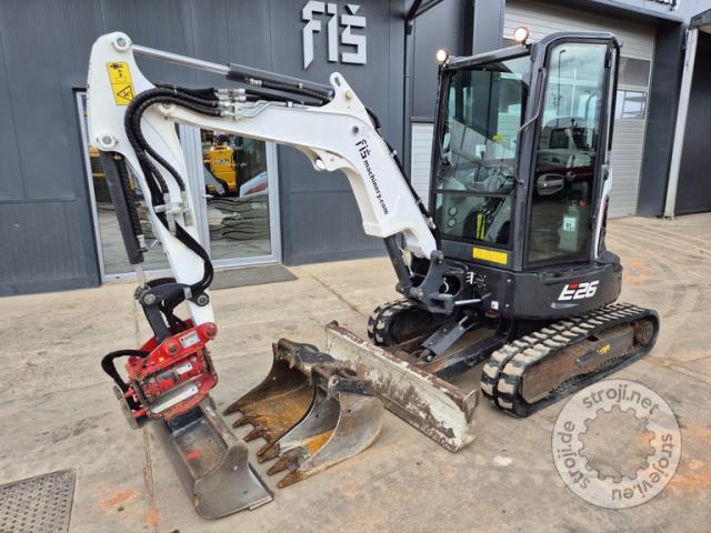 Mini bageri, BOBCAT E26 - POWERTILT - 3X ŽLICE - LETNIK 2019 - 1670 DE