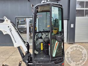 Mini bageri, BOBCAT E26 - POWERTILT - 3X ŽLICE - LETNIK 2019 - 1670 DE