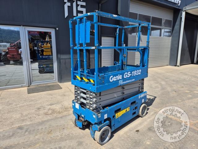Dizalice, GENIE GS1932 - LETNIK 2021 - 40 DELOVNIH UR