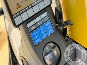 Bageri na kotačima, KOMATSU PW148-8 - TILTROTATOR - LETNIK 2014 - 2X ŽLICA