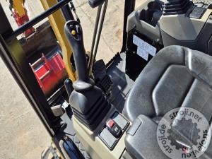 Mini bageri, CATERPILLAR 301.7 CR - LETNIK 2022 - 115 DELOVNIH UR - POWERTI