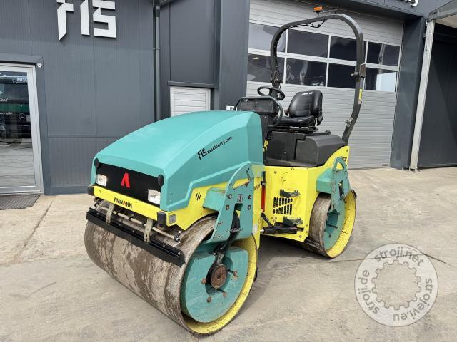 Valjci tandem valjak, AMMANN ARX45 - 2017 LETNIK - 935 DELOVNIH UR 
